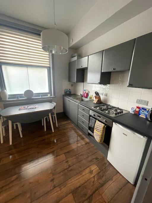 1 Comfortable Studio Apartment Brighton Екстериор снимка