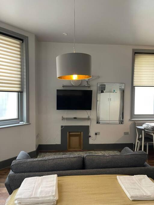1 Comfortable Studio Apartment Brighton Екстериор снимка
