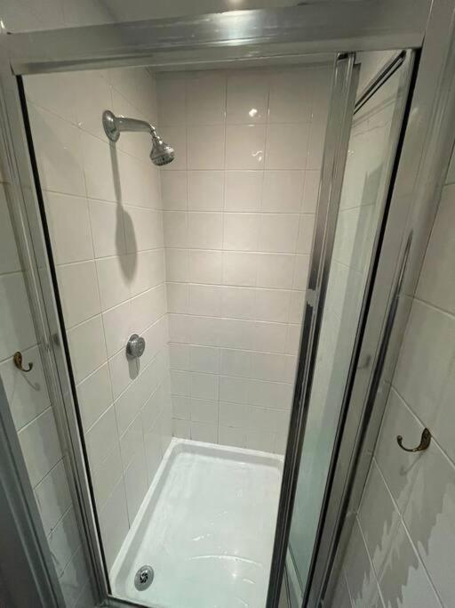 1 Comfortable Studio Apartment Brighton Екстериор снимка