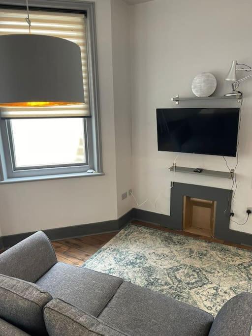 1 Comfortable Studio Apartment Brighton Екстериор снимка