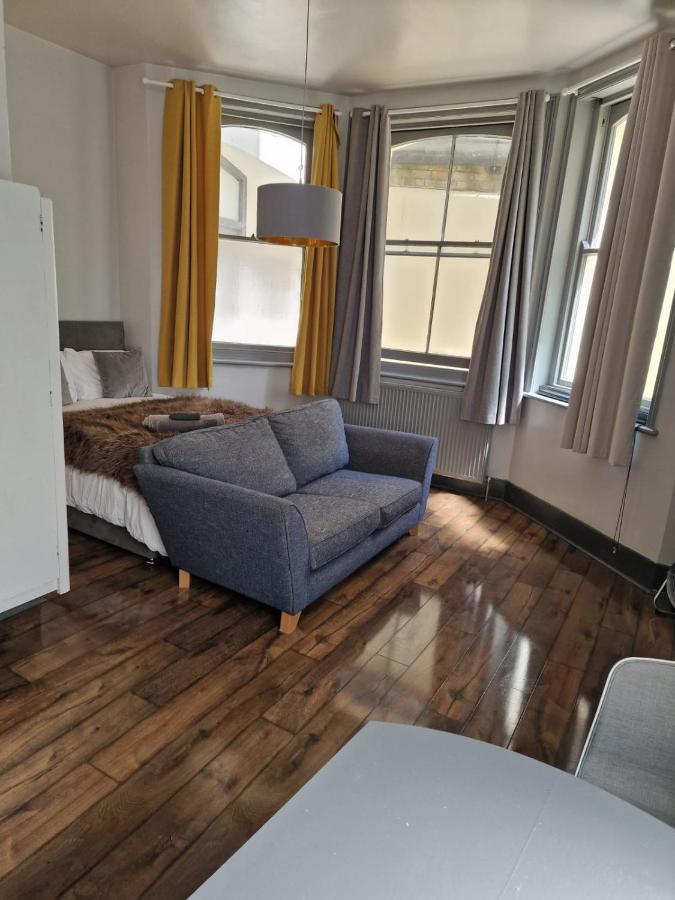 1 Comfortable Studio Apartment Brighton Екстериор снимка